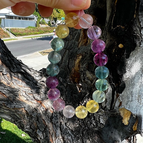 Mixed Color Fluorite Bead Bracelet - Picture 3 of 9